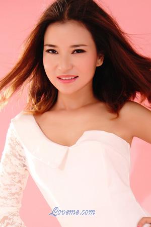 188667 - Hongyue (Amanda) Age: 37 - China