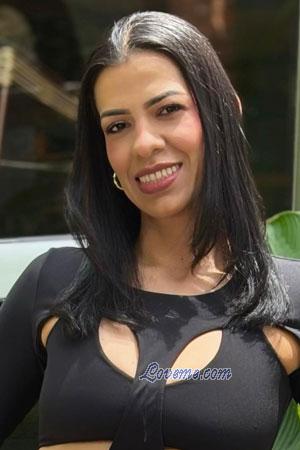 223892 - Laura Age: 39 - Colombia