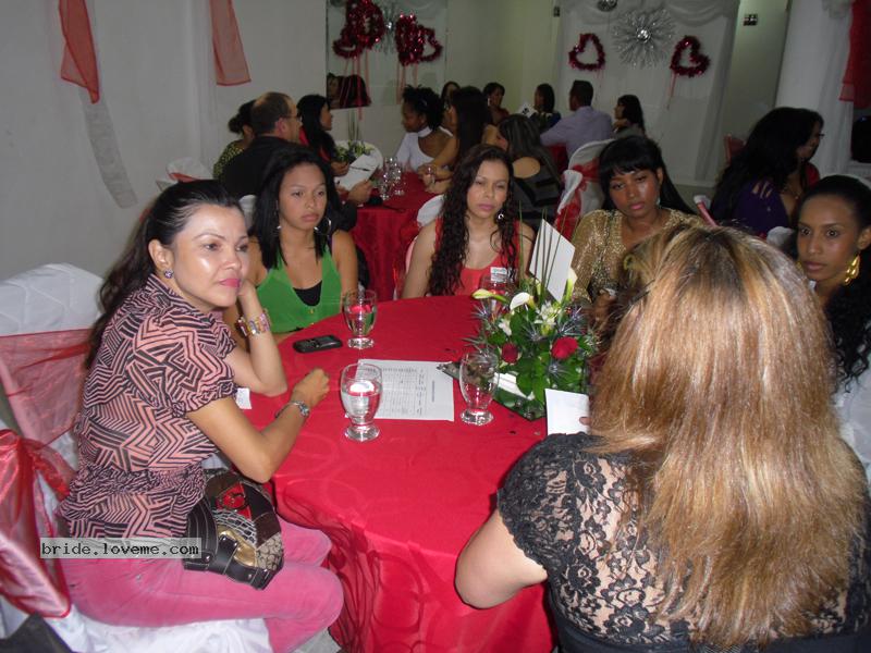 medellin-women-3